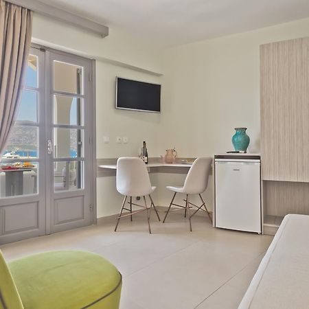 Nereus Luxurious Suites Kárpatos Exterior foto