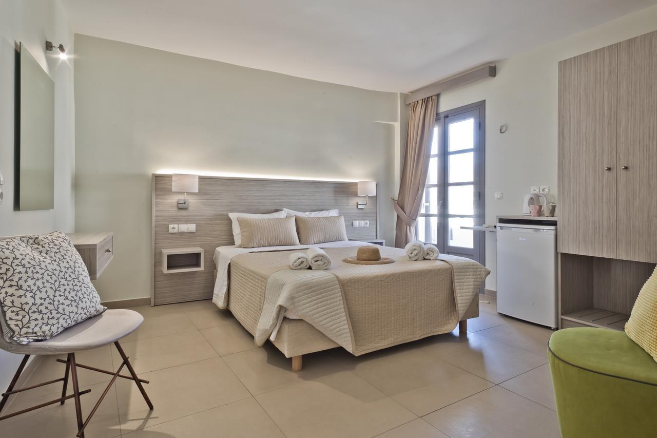 Nereus Luxurious Suites Kárpatos Exterior foto