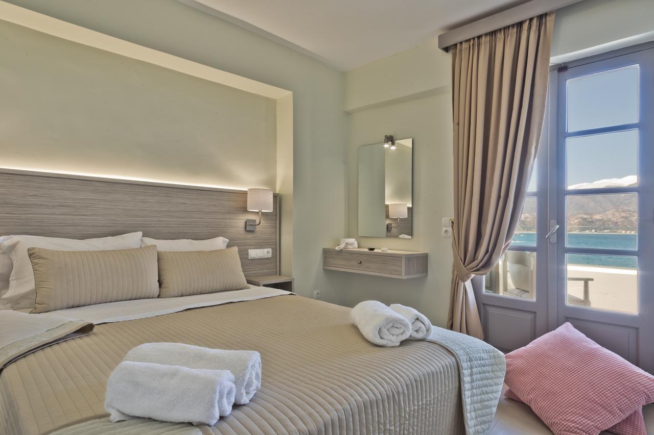 Nereus Luxurious Suites Kárpatos Exterior foto